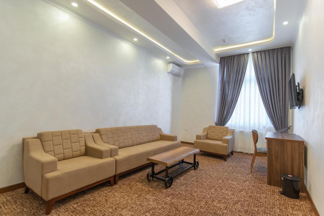 Rayyan Hotel & Spa Tasjkent Buitenkant foto