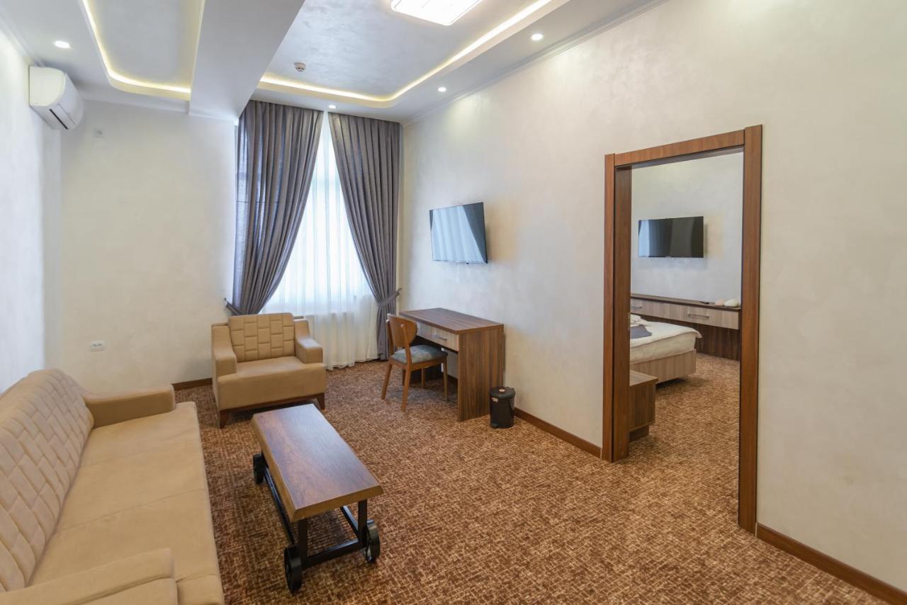 Rayyan Hotel & Spa Tasjkent Buitenkant foto