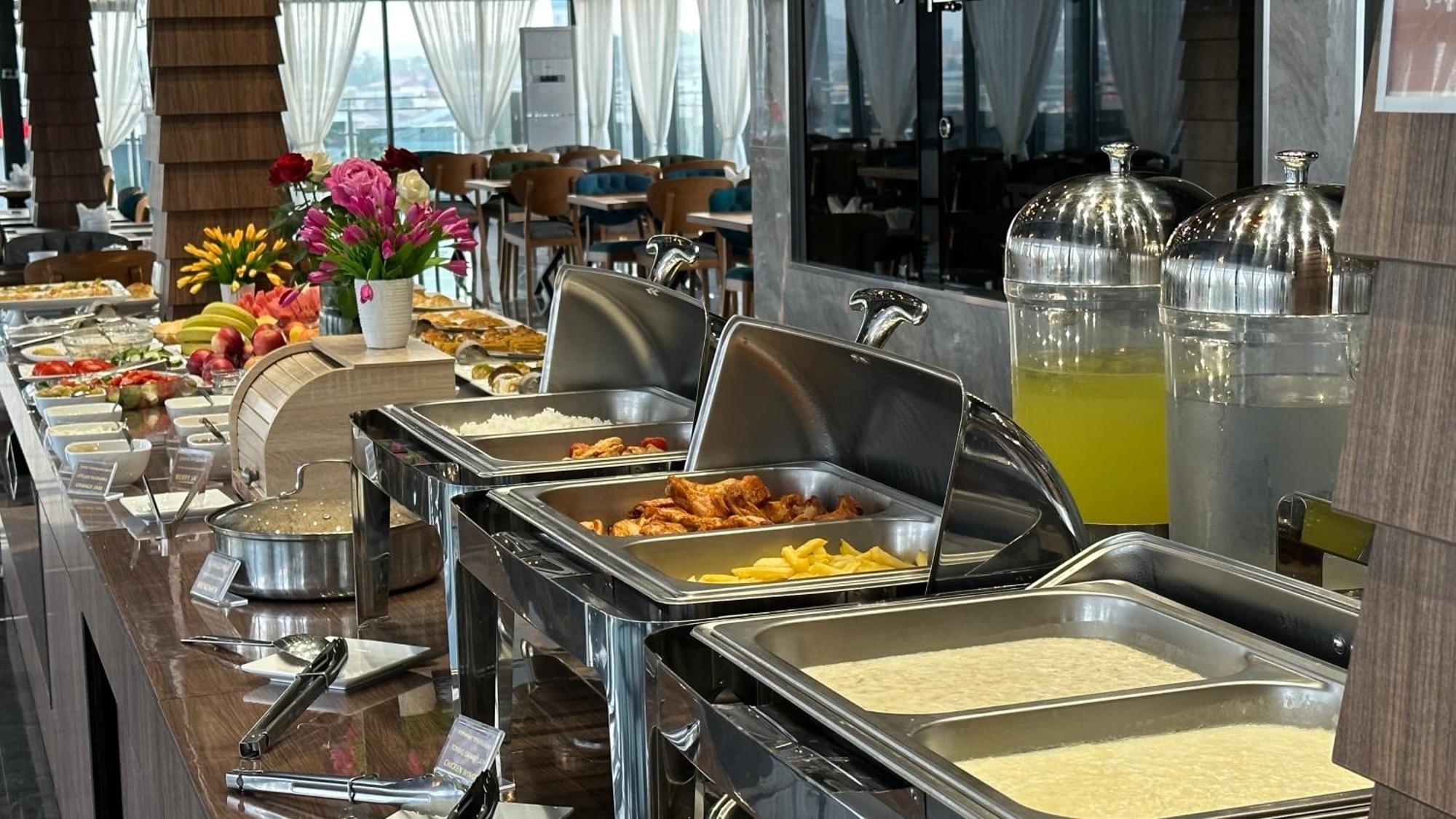 Rayyan Hotel & Spa Tasjkent Buitenkant foto