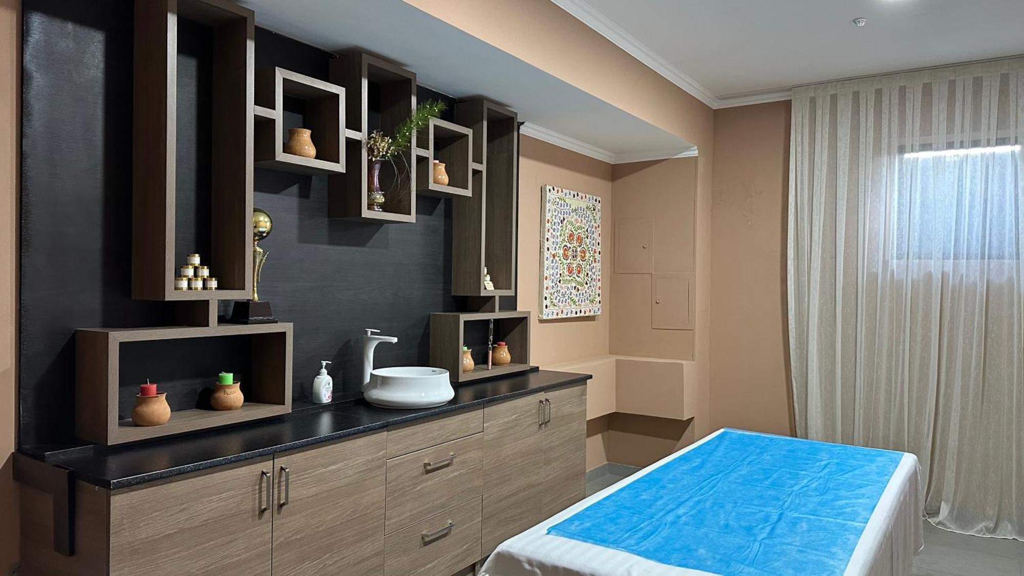 Rayyan Hotel & Spa Tasjkent Buitenkant foto