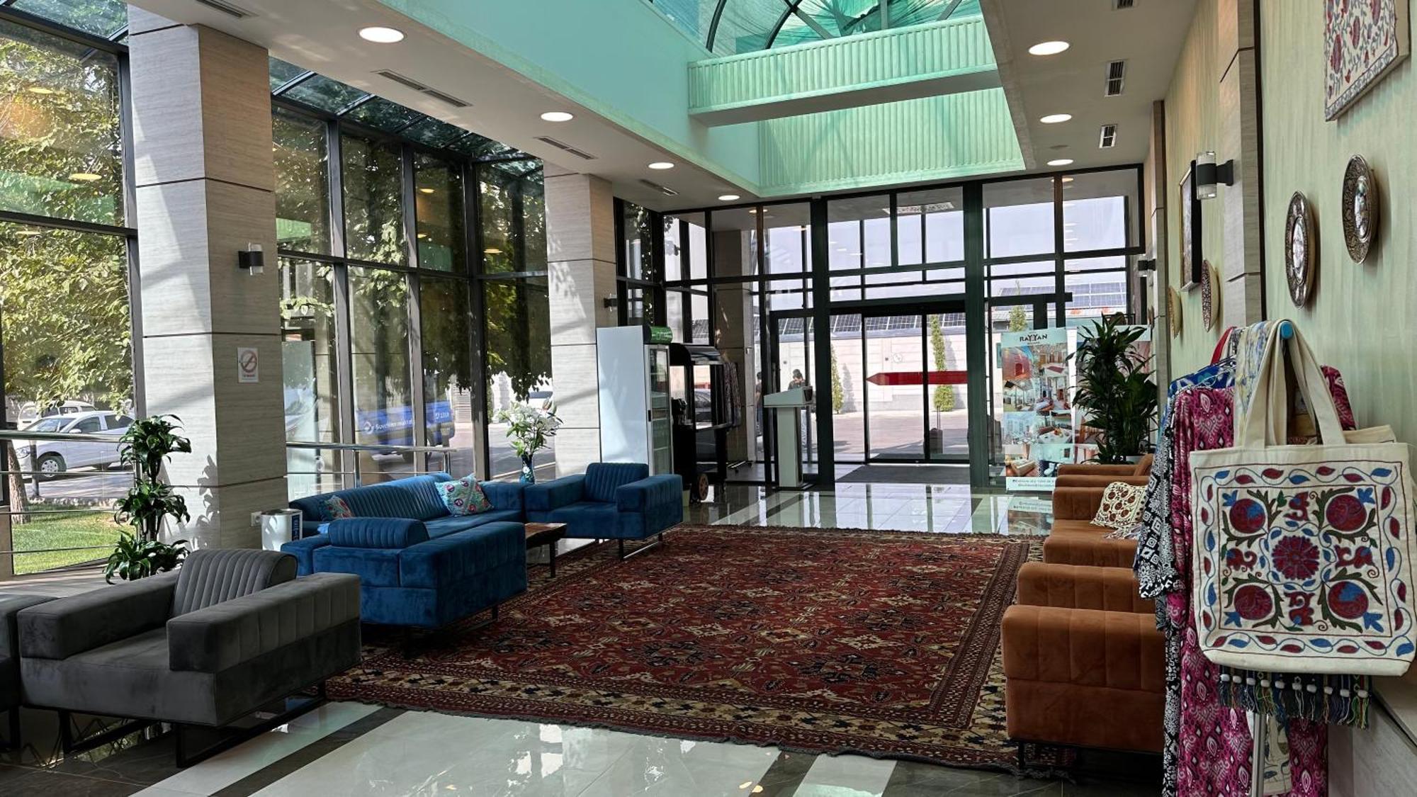 Rayyan Hotel & Spa Tasjkent Buitenkant foto